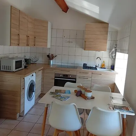 Appartement Charme - Centre Historique De *